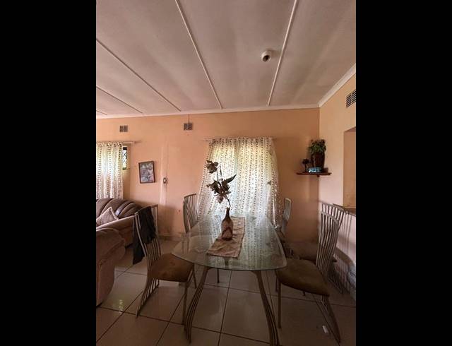 3 BEDROOM HOUSE FOR SALE IN SEA PARK